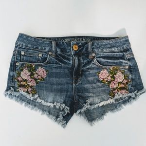 American Eagle Outfitters  🦅 ‘Festival Shortie’